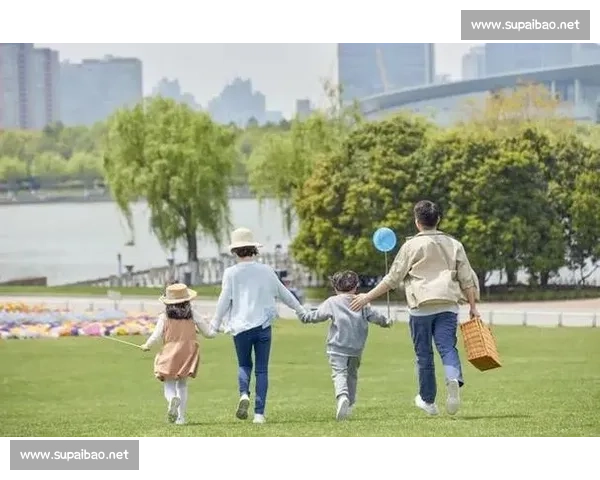 陈熠舟个人简介:从青年才俊到行业翘楚的成长历程与成就探索